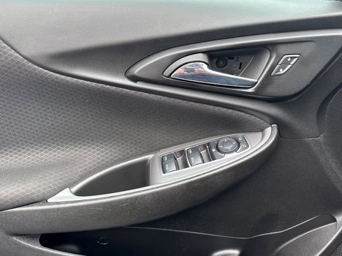 Used 2023 Chevrolet Malibu LT image 17