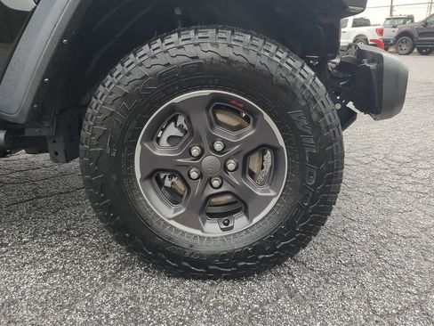 Certified 2023 Jeep Gladiator Rubicon image 9