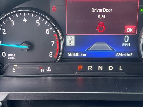 Used 2022 Ford Explorer XLT w/ Equipment Group 202A image 20