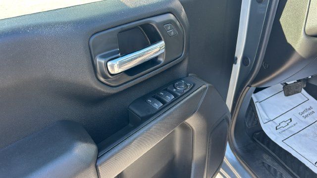 Used 2024 Chevrolet Silverado 2500 Custom w/ Custom Convenience Package AWD/4WD image 17