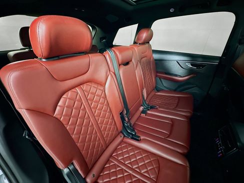 Used 2020 Audi SQ7 Premium Plus w/ Driver Assistance Package image 30