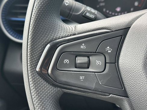 Certified 2024 Chevrolet Trax LS w/ LS Convenience Package FWD image 21