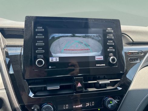 Used 2024 Toyota Camry SE FWD image 12