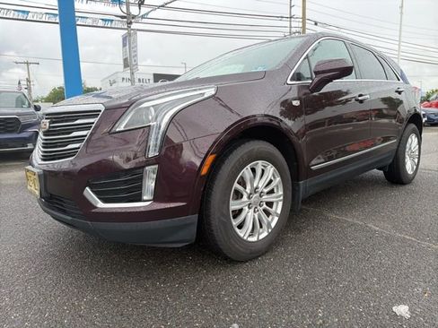 Used 2018 Cadillac XT5 AWD image 1