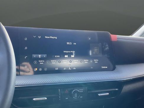 New 2026 Nissan Kicks SR w/ Cold Weather Package image 18