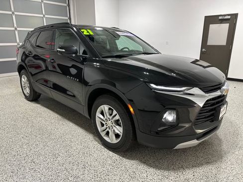 Used 2021 Chevrolet Blazer LT image 3