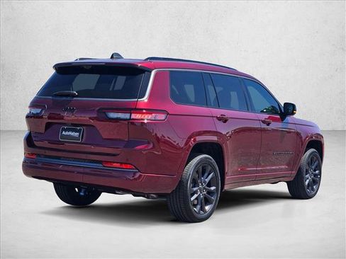 New 2026 Jeep Grand Cherokee L Limited AWD/4WD image 2