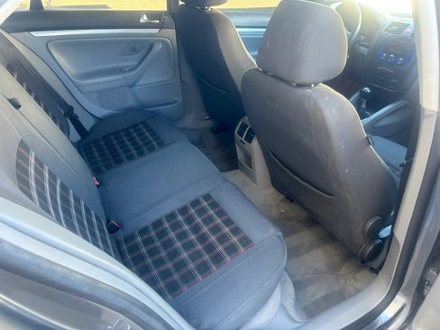 Used 2006 Volkswagen Jetta TDI FWD image 12