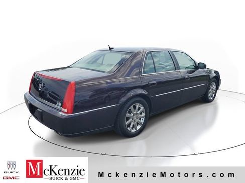 Used 2008 Cadillac DTS FWD image 5