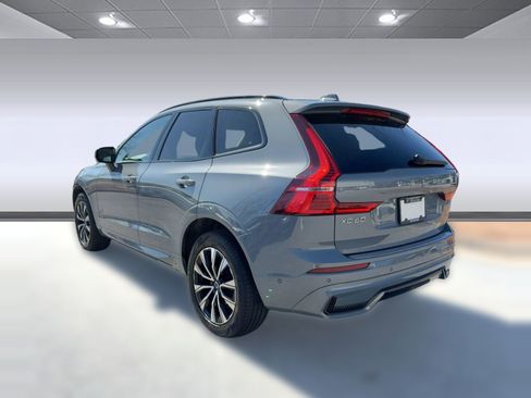 Certified 2023 Volvo XC60 B5 Plus w/ Climate Package image 3