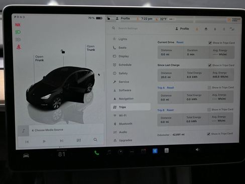 Used 2023 Tesla Model Y Long Range image 30