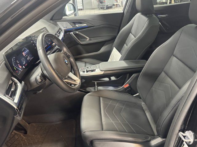 Used 2025 BMW X2 xDrive28i w/ Convenience Package AWD/4WD image 23