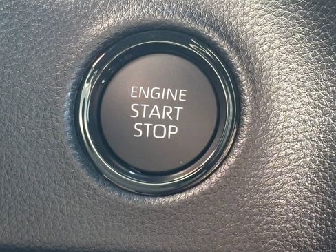 New 2025 Toyota Tundra SR image 17