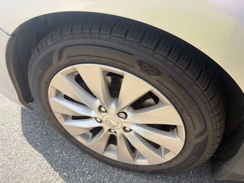 Used 2014 Honda Accord EX-L image 12