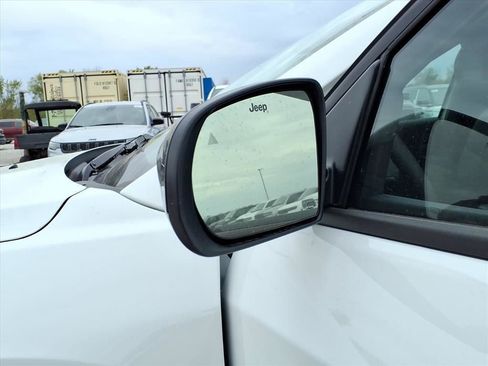 New 2026 Jeep Compass Latitude image 28