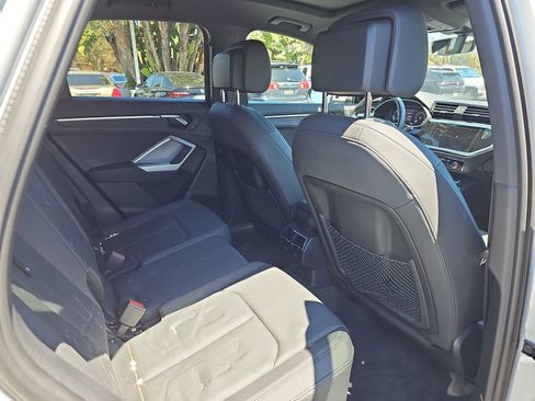 Used 2024 Audi Q3 2.0T Premium w/ Convenience Package AWD/4WD image 14