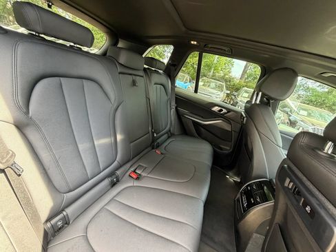 Used 2019 BMW X5 xDrive40i w/ Premium Package 2 AWD/4WD image 13