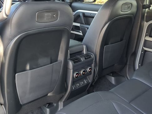 Used 2022 Land Rover Defender 110 XS Edition AWD/4WD image 19