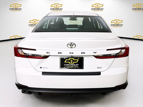 Used 2025 Toyota Camry XSE image 6