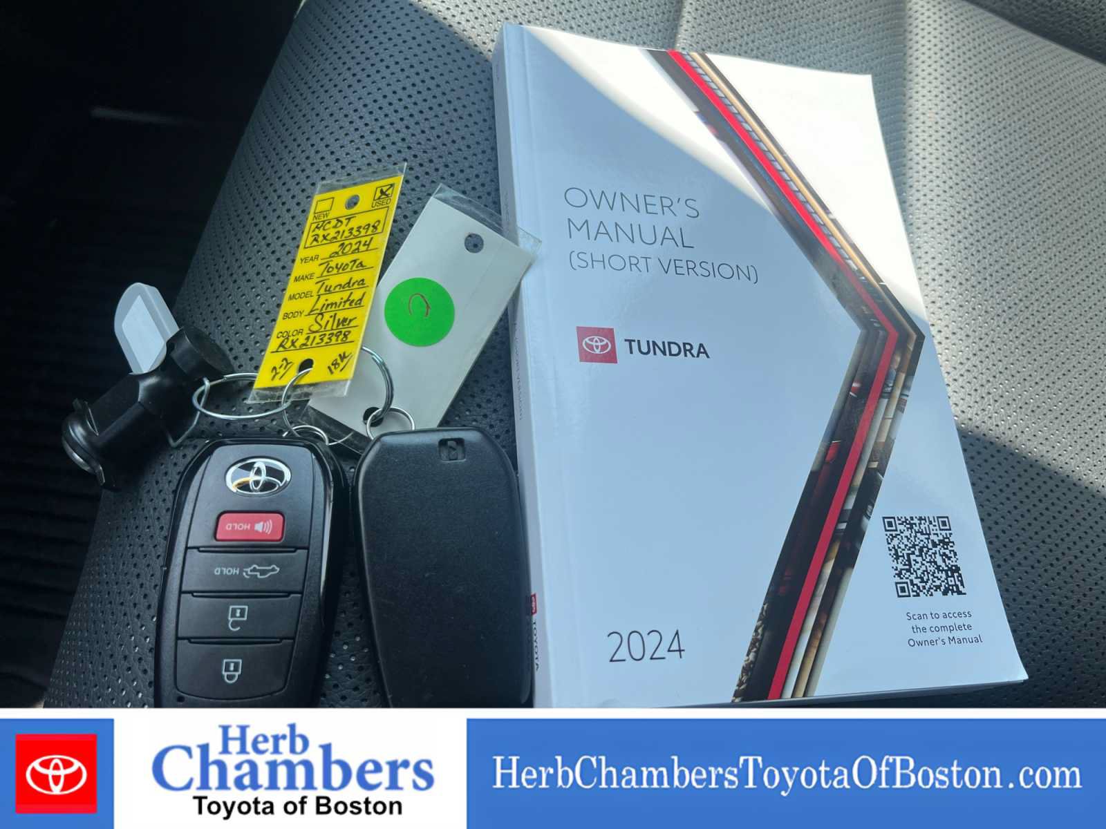 Used 2024 Toyota Tundra Limited AWD/4WD image 9