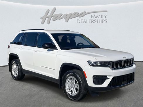 Certified 2024 Jeep Grand Cherokee Laredo w/ MOPAR Finishing Package RWD image 1
