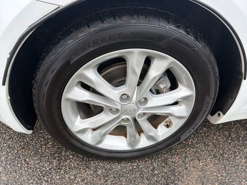 Used 2013 Kia Optima EX w/ Premium Pkg image 10