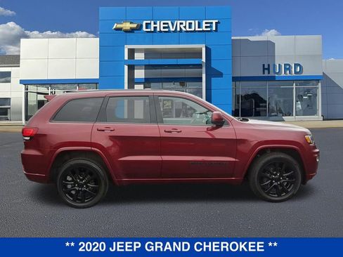 Used 2020 Jeep Grand Cherokee Altitude AWD/4WD image 3