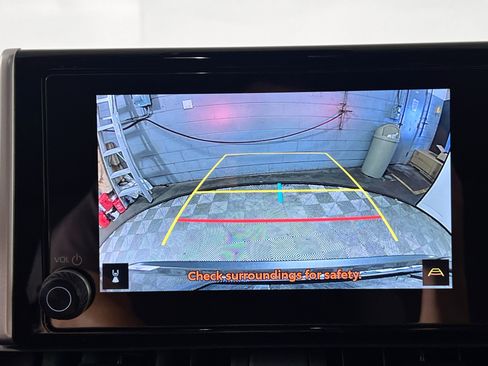 Used 2025 Toyota RAV4 XLE w/ Convenience Package FWD image 28