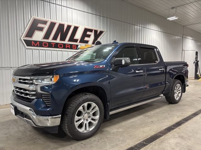 Used 2022 Chevrolet Silverado 1500 LTZ w/ LTZ Premium Package AWD/4WD image 5