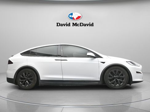 Used 2024 Tesla Model X Base image 23