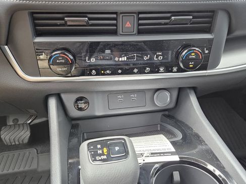 New 2026 Nissan Rogue SV image 10