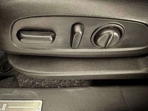 Used 2019 GMC Terrain Denali w/ Advanced Safety Package image 29