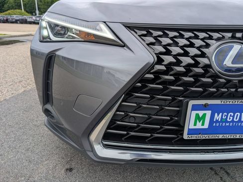 Used 2019 Lexus UX 250h w/ Accessory Package 2 AWD/4WD image 10