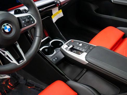 Used 2025 BMW X1 xDrive28i w/ M Sport Package image 12