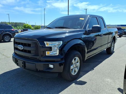 Used 2016 Ford F150 XL w/ Equipment Group 101A Mid image 3