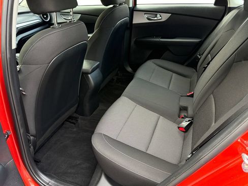 Certified 2022 Kia Forte LXS FWD image 13