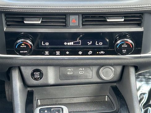 Certified 2025 Nissan Rogue SV image 20