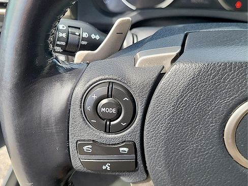 Used 2016 Lexus IS 300 AWD w/ Premium Package image 18