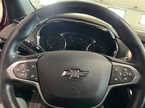 Used 2023 Chevrolet Traverse RS AWD/4WD image 39