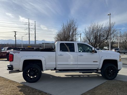 Used 2017 Chevrolet Silverado 2500 High Country w/ Duramax Plus Package image 6