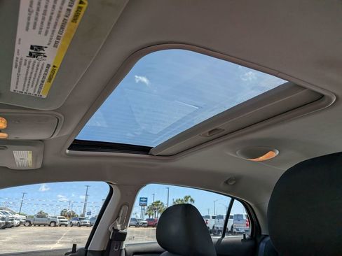 Used 2012 Chevrolet Malibu LT image 17