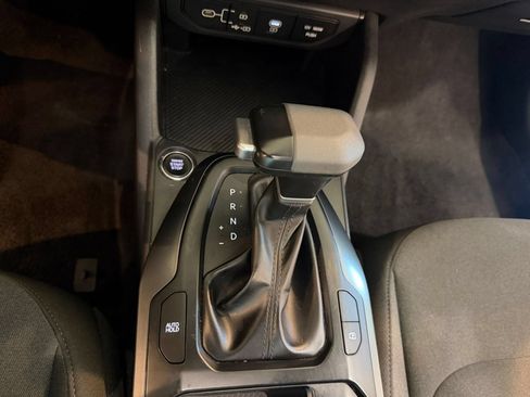 Used 2025 Kia K4 FWD image 41