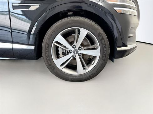 Used 2021 Genesis GV80 2.5T w/ Prestige Package 05 RWD image 18
