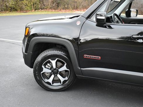 Used 2022 Jeep Renegade Trailhawk w/ Trailer Tow Group image 10