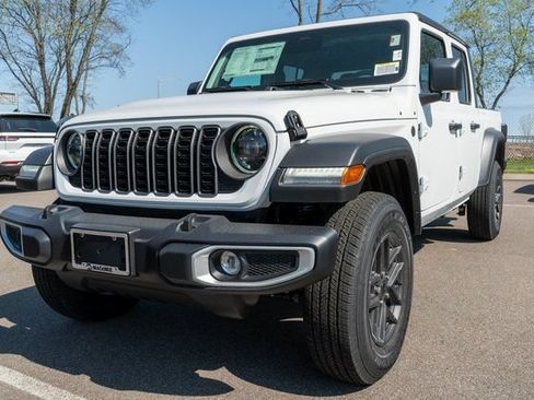 New 2026 Jeep Gladiator Sport AWD/4WD image 2