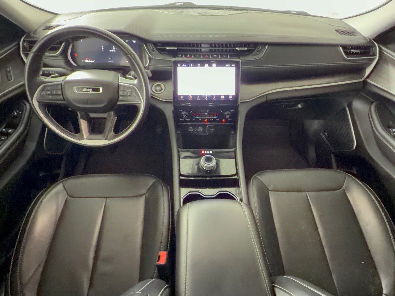 Used 2021 Jeep Grand Cherokee L Limited RWD image 17