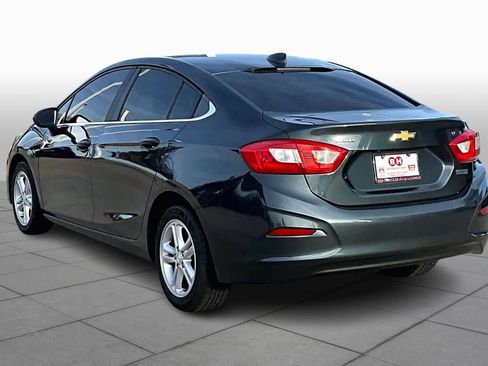 Used 2017 Chevrolet Cruze LT image 12