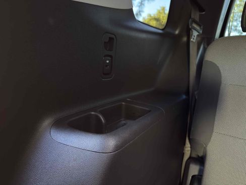 Used 2018 Chevrolet Traverse LT w/ LPO, Black Accent Package image 65