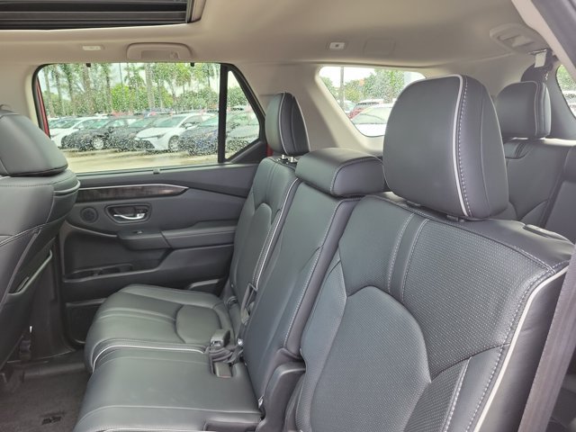 Used 2023 Honda Pilot Elite image 16