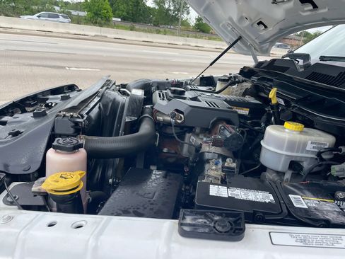 Used 2018 RAM 3500 Tradesman w/ Ambulance Prep Group RWD image 9